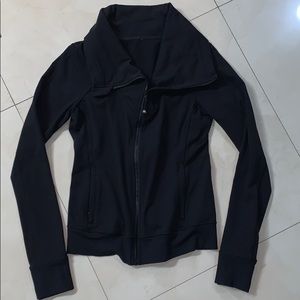 Lululemon jacket size 2